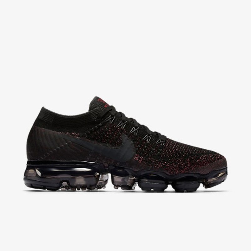 Vapormax store wine red